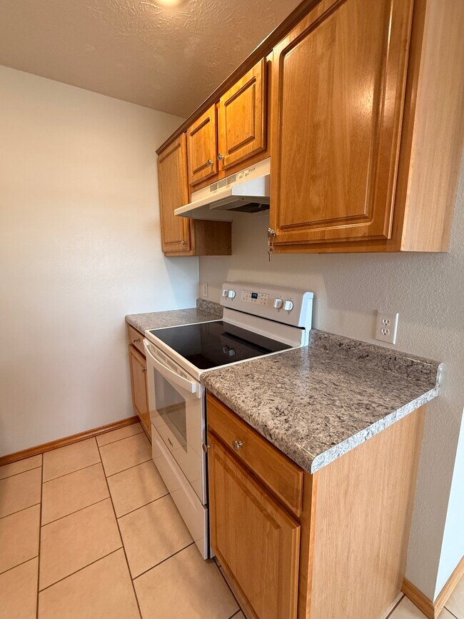 Building Photo - 1106 W Farmer St