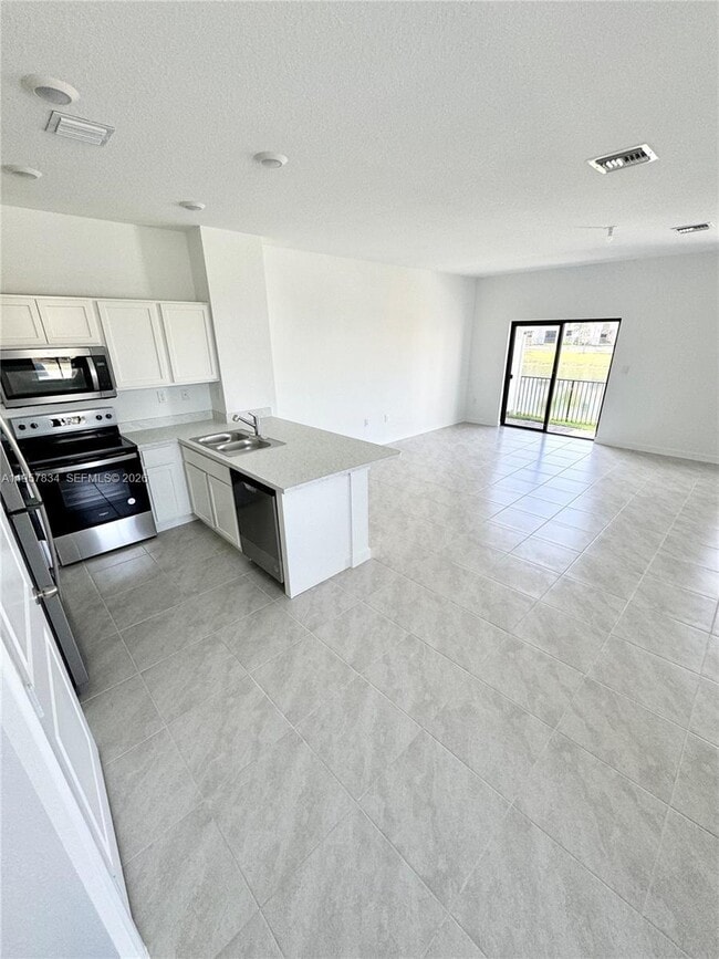 Building Photo - 891 NW 3rd Terrace