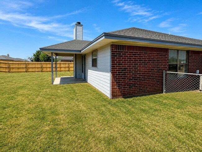 Building Photo - 1804 Moonstone Dr