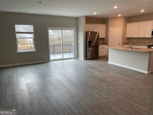 Building Photo - 4636 Waxwing St