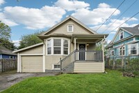 Building Photo - CLEV0124