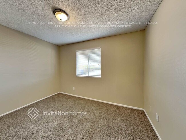 Building Photo - 330 W Olive Ave