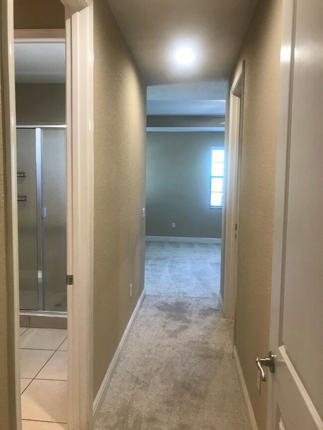 Building Photo - Lake Nona Townhome 3 Bed 2.5 Bath - Move in Special $500 off First Month Rent