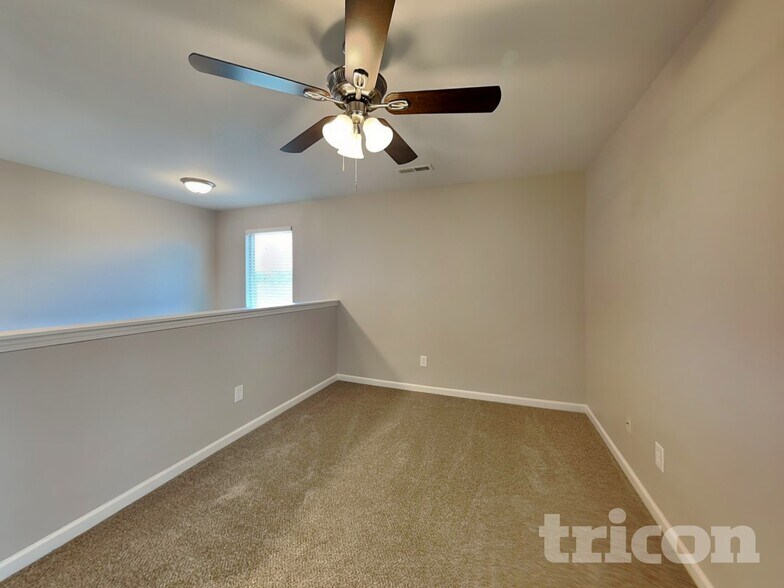 Building Photo - 531 Comfort Wy