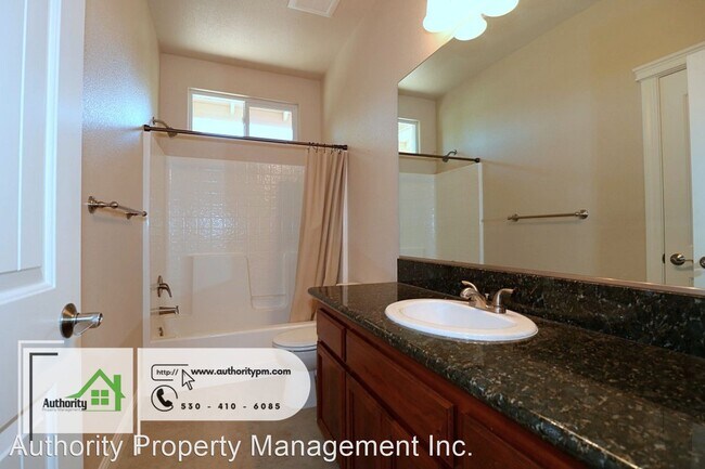 Building Photo - 3 br, 2 bath House - 301 Stinson Loop