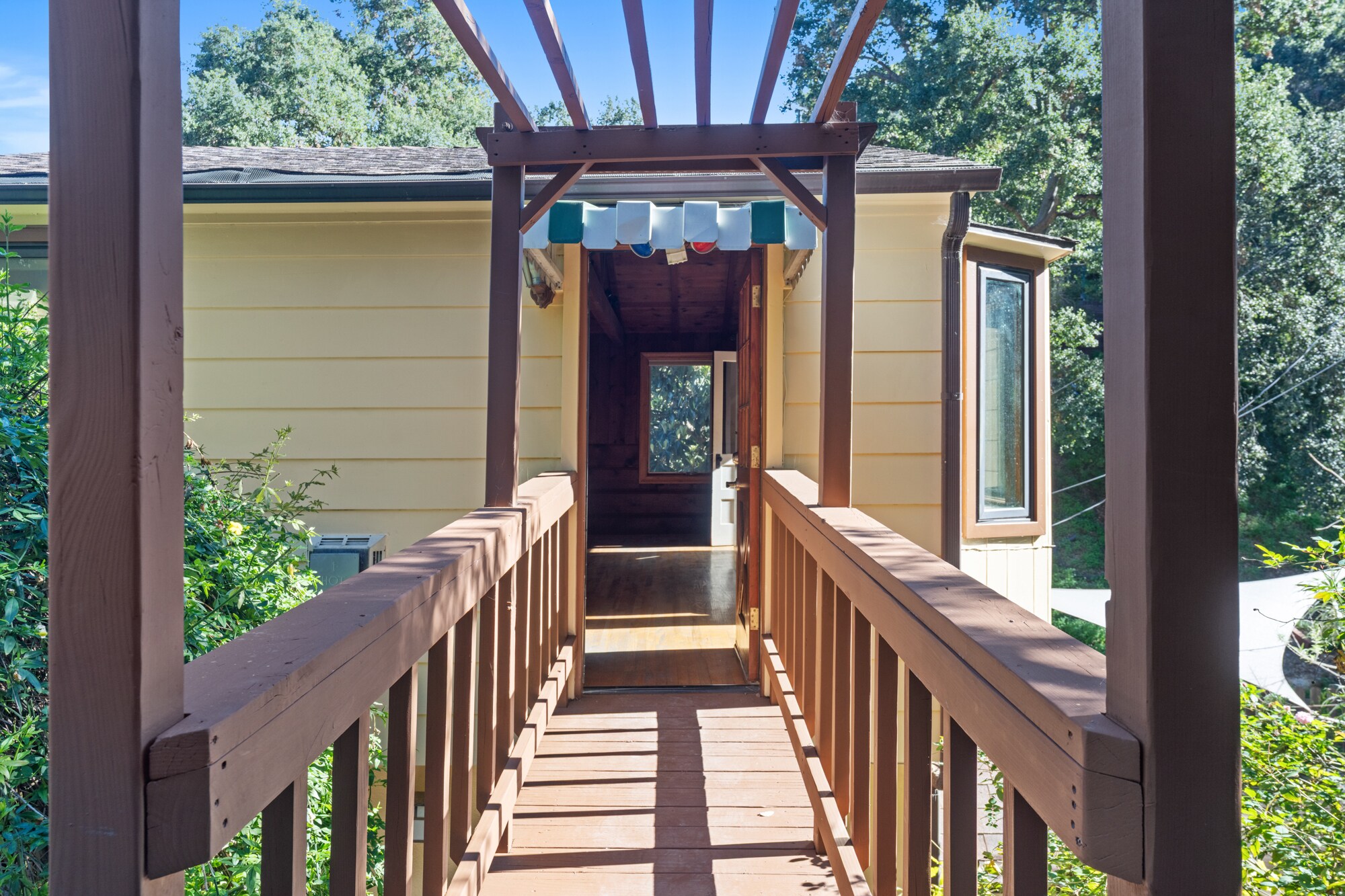 Building Photo - 3705 Fredonia Dr