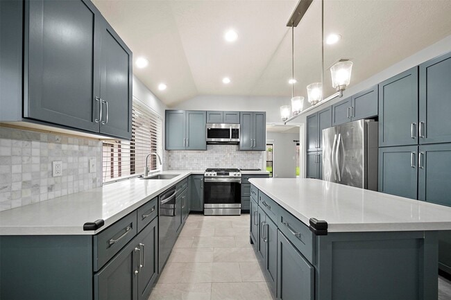Building Photo - 758 Rolling Mill Dr