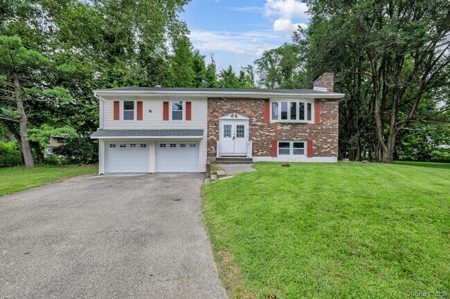 Primary Photo - 94 Jessen Pl