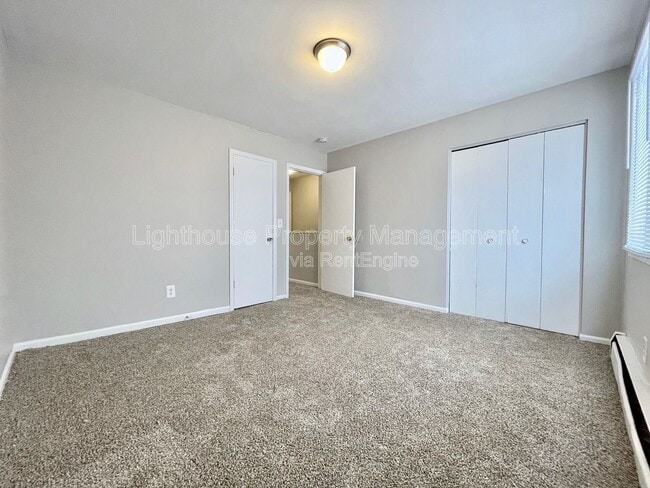 Building Photo - 2855 Taft Ave SW