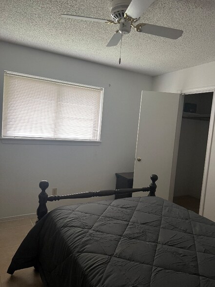 Building Photo - 18406 Tall Cypress Dr