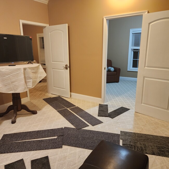 Building Photo - 337 Langshire Dr