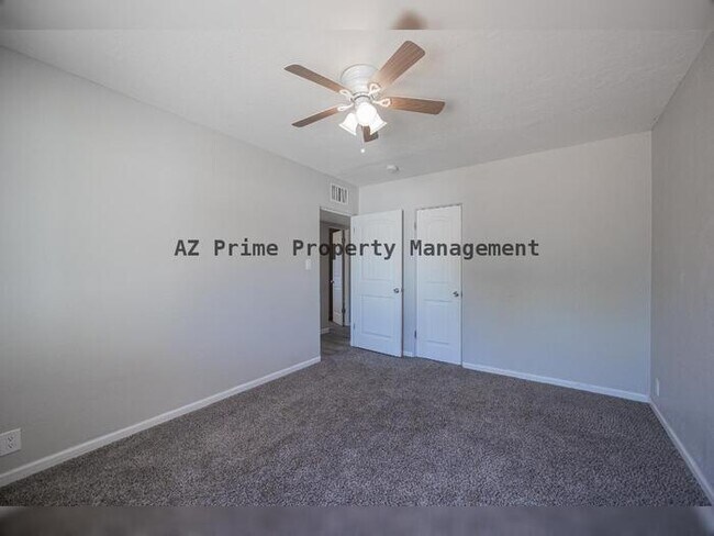 Building Photo - 1808 W Thomas Rd