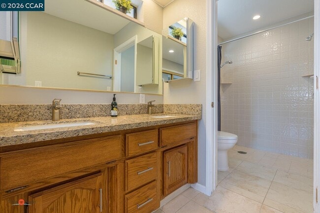 Building Photo - 2904 Canterbury Cir