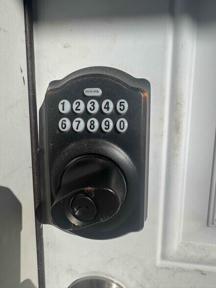 Building Photo - 55 S I St