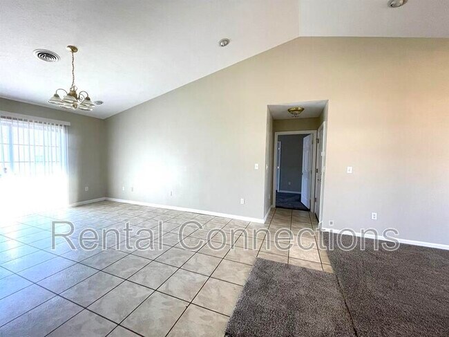 Building Photo - 601 Heritage Dr