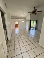 Building Photo - 2210 SE 6th Ct