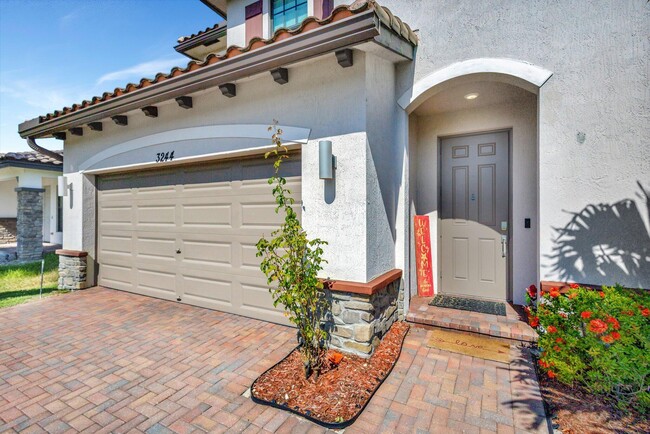 Building Photo - 3244 Dunning Dr