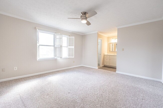 Building Photo - 2BR/2.5BA Townhome – Sweetwater Plantation (West Side)