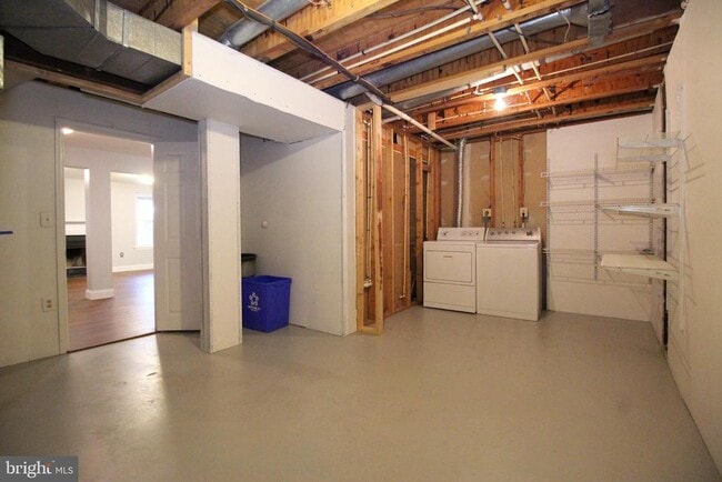 Building Photo - 192 Sulgrave Ct