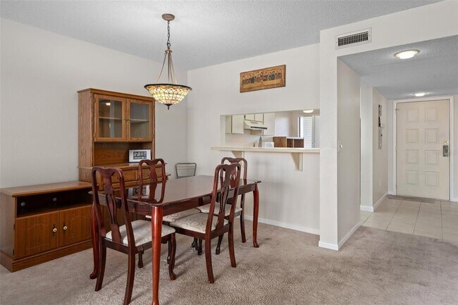 Building Photo - 8211 Brent St