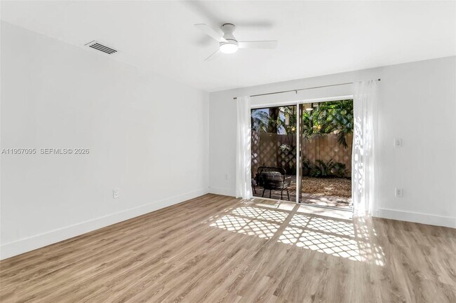 Building Photo - 3130 Bird Ave