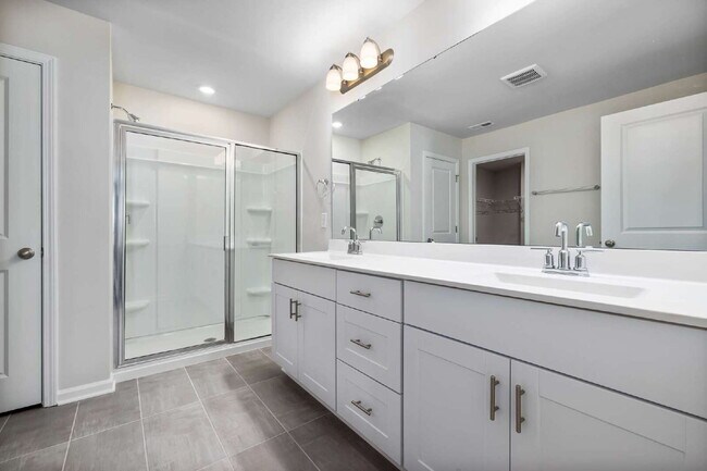 Building Photo - 4BR/2.5BA Home – 2,151 Sq Ft | Prime Location Between Downtown Durham & Brier Creek