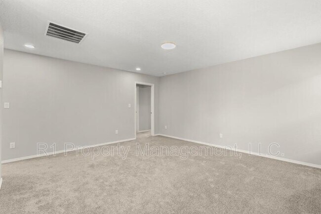 Building Photo - 5643 Linq Place Northeast