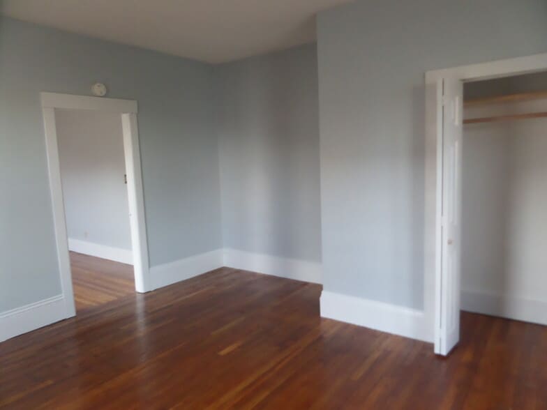 Building Photo - 46 Tappan St