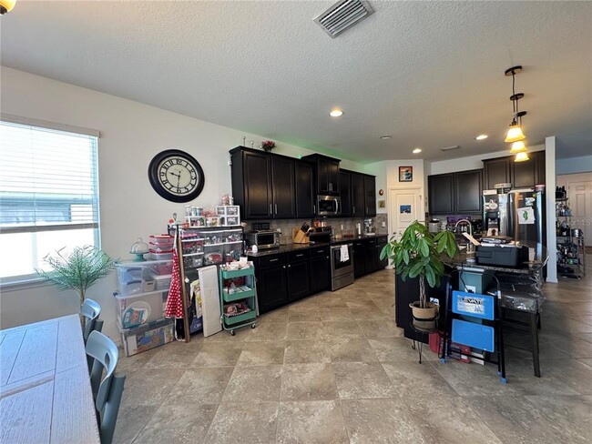 Building Photo - 420 Grande Vista Blvd