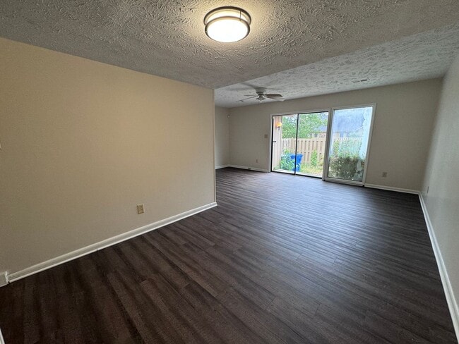 Building Photo - 4603 Dow Ct