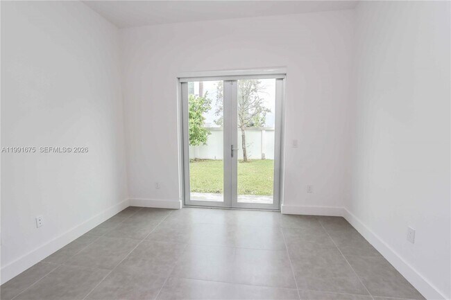 Building Photo - 8250 NW 33rd Terrace