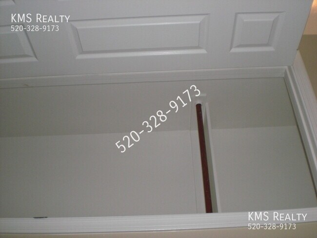 Building Photo - 6735 S Via Molino De Viento