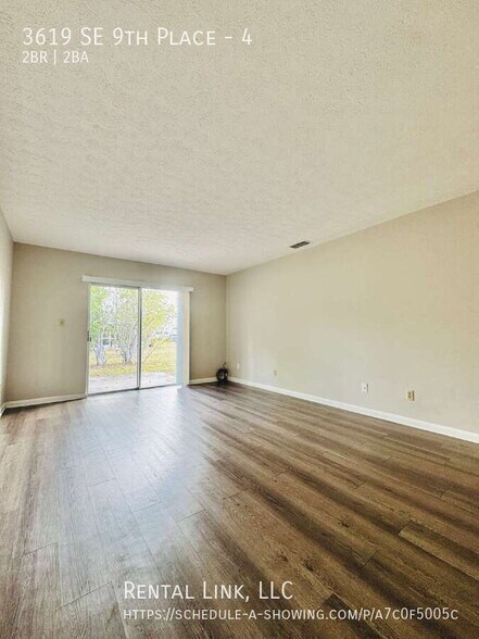 Building Photo - 3619 SE 9th Pl