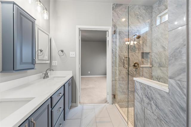 Building Photo - 500 Braewick Dr