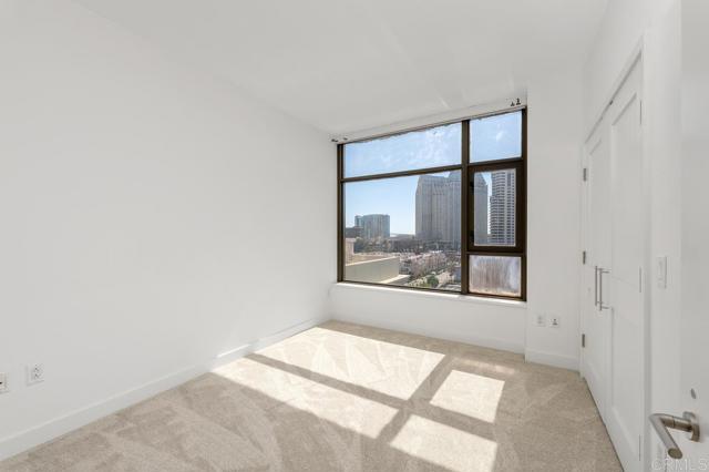 Building Photo - 700 W E St