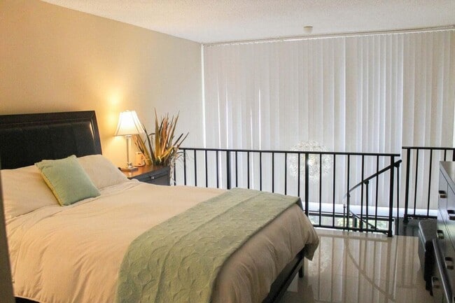 Building Photo - 1830 Embassy Dr