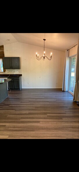 Building Photo - 1083 Sprinter Ln