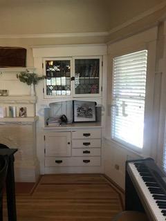 Building Photo - Unit