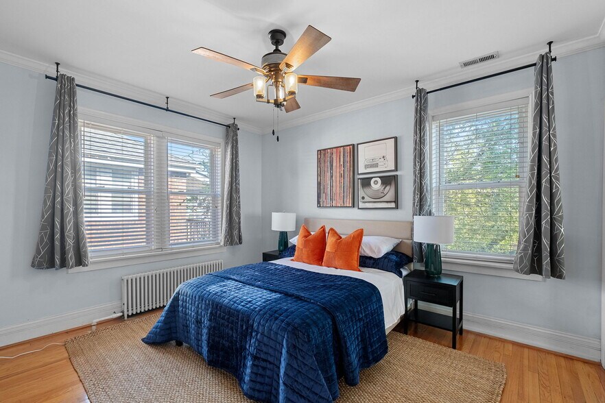 Building Photo - 7055 Dartmouth Ave