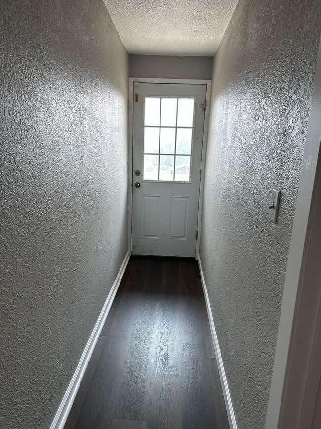 Building Photo - Winston 3-Bedroom, 1-Bath Home