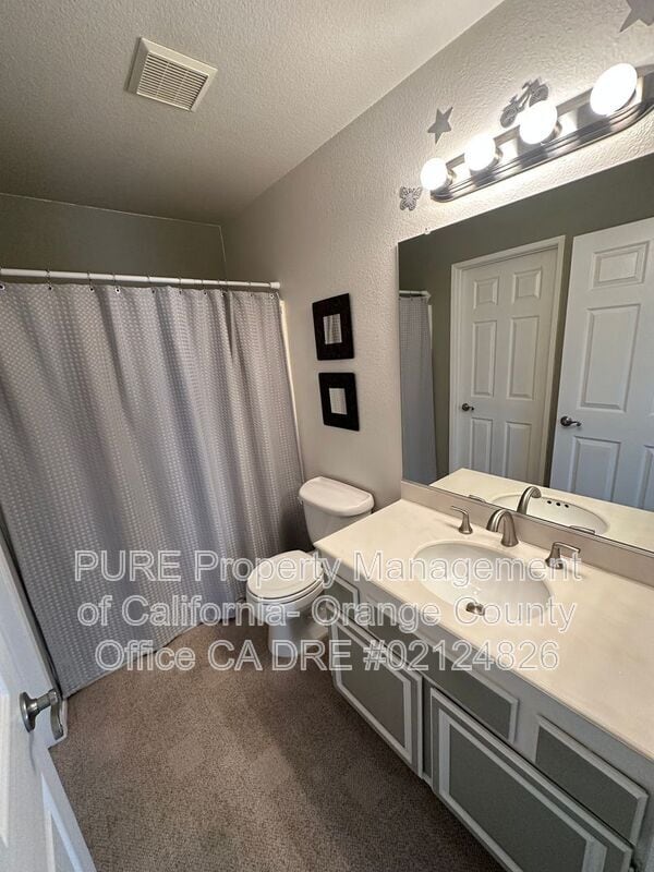 Building Photo - 23 Hollyhock Ln