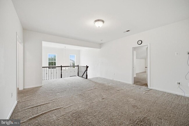 Building Photo - 24267 Purple Finch Dr