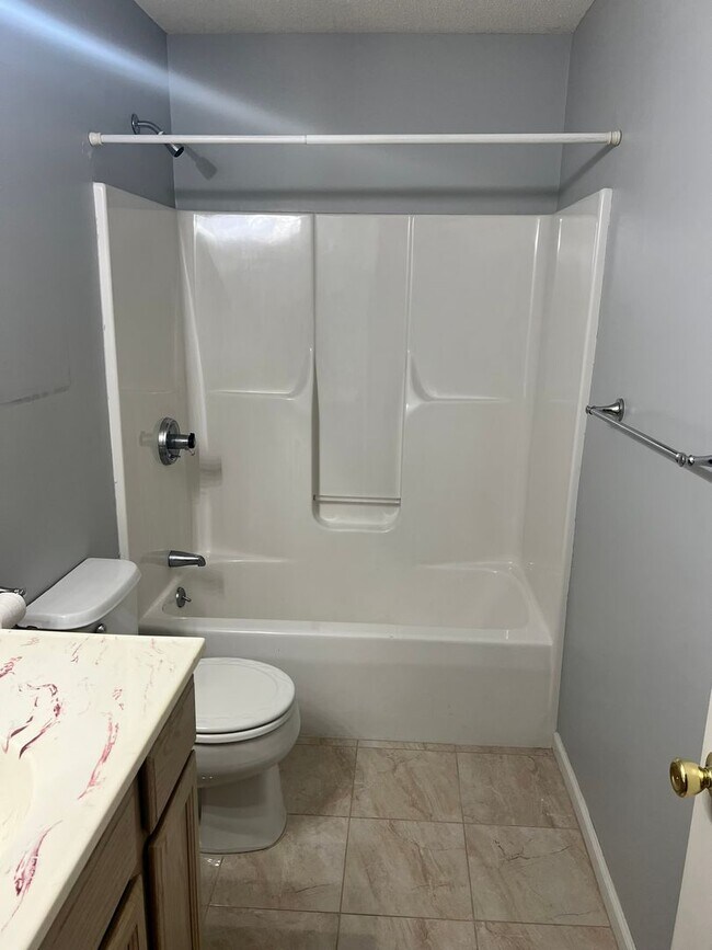 Building Photo - Beautiful Two Bedroom, Two Bath Condo in Ludlow. Available Now!