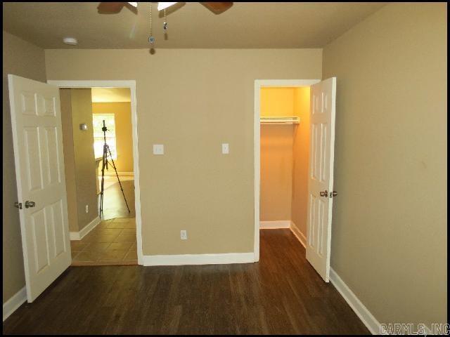 Building Photo - 262 Glenna Ln
