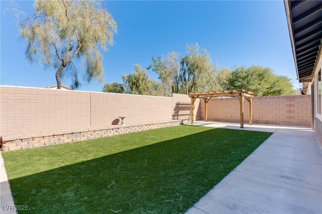 Building Photo - 420 Al Coda Pl