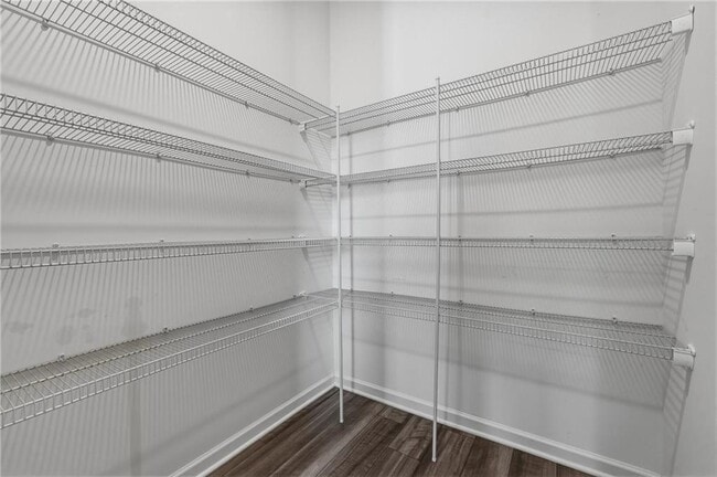 Building Photo - 166 Verona Dr NW