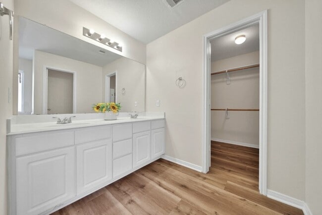 Building Photo - 18103 Dardanelles Ct