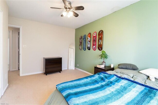 Building Photo - 517 Woodshire Way