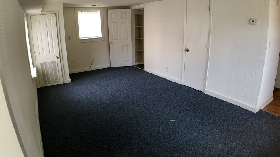 Building Photo - 104 Otis St