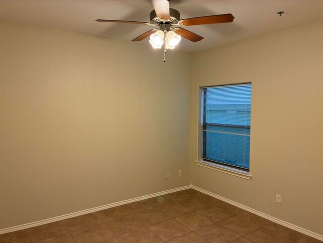 Building Photo - 5402 Marcella Ave